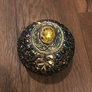 NWOT Beautiful Beaded Jewelry Tin